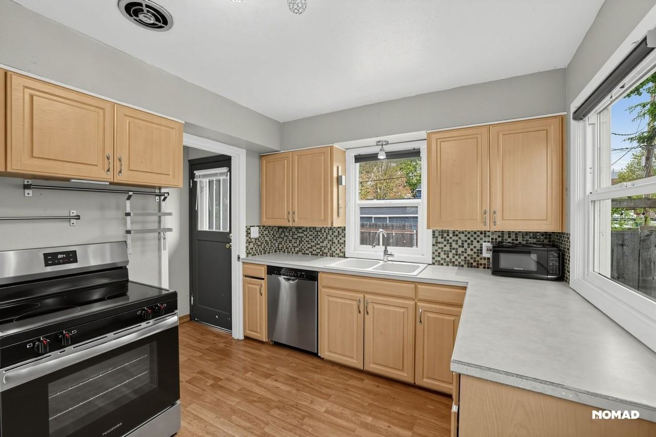 2609 Ne Liberty St - Photo 6 of 20
