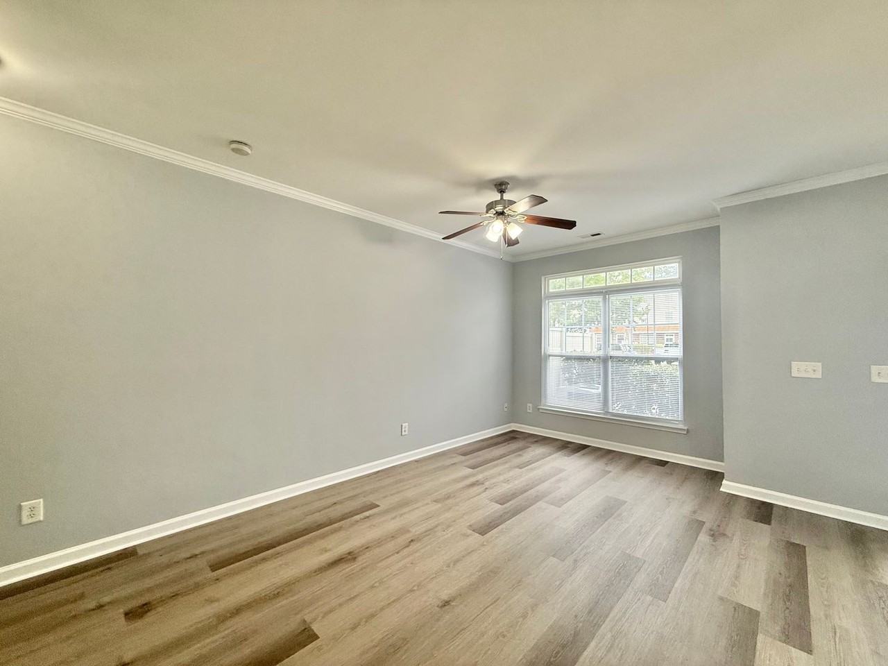 11711 Coppergate Dr - Photo 3 of 17