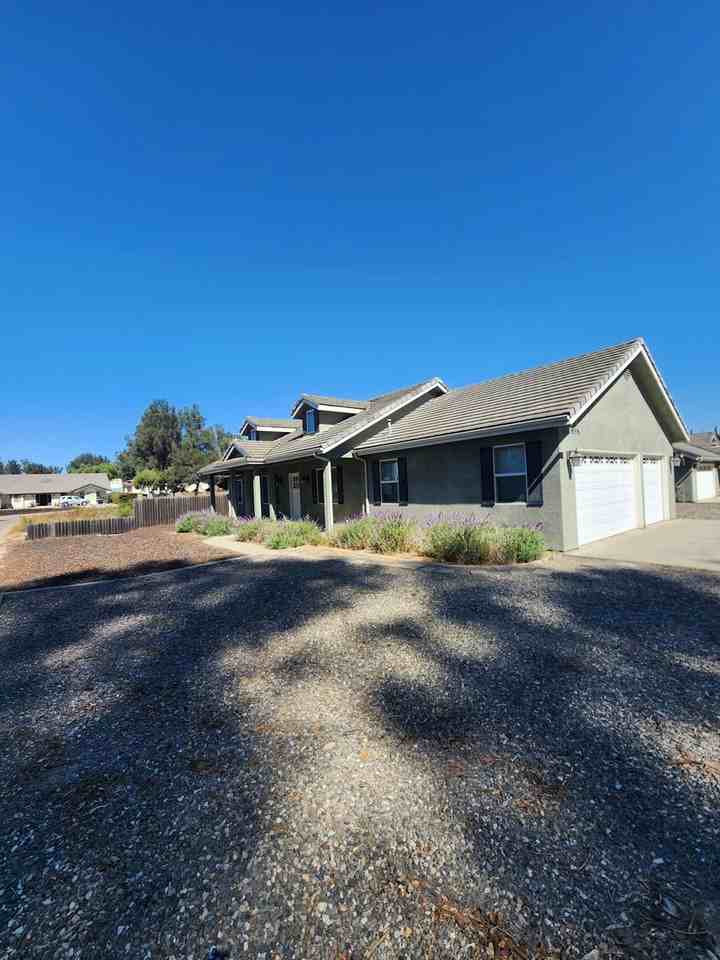 650 Camino Caballo - Photo 4 of 27