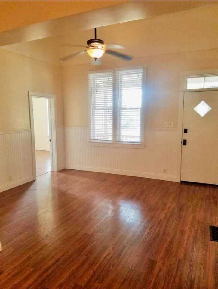 1806 Pine St - Photo 5 of 15