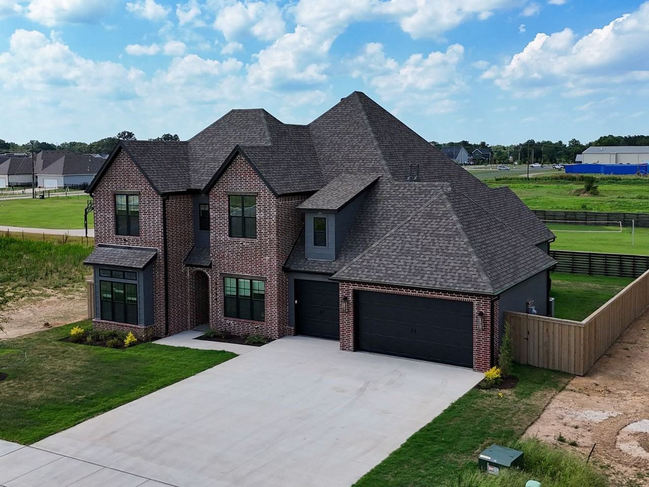 6610 Align Ave - Photo 2 of 21