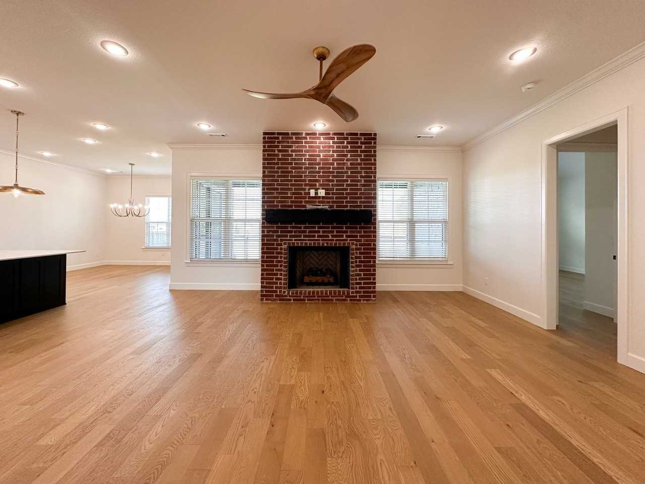 6610 Align Ave - Photo 3 of 21