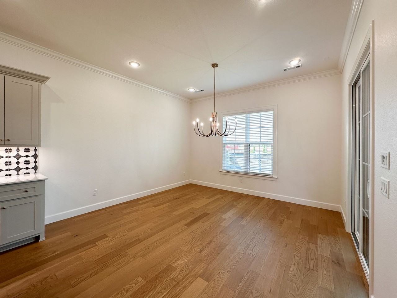 6610 Align Ave - Photo 7 of 21