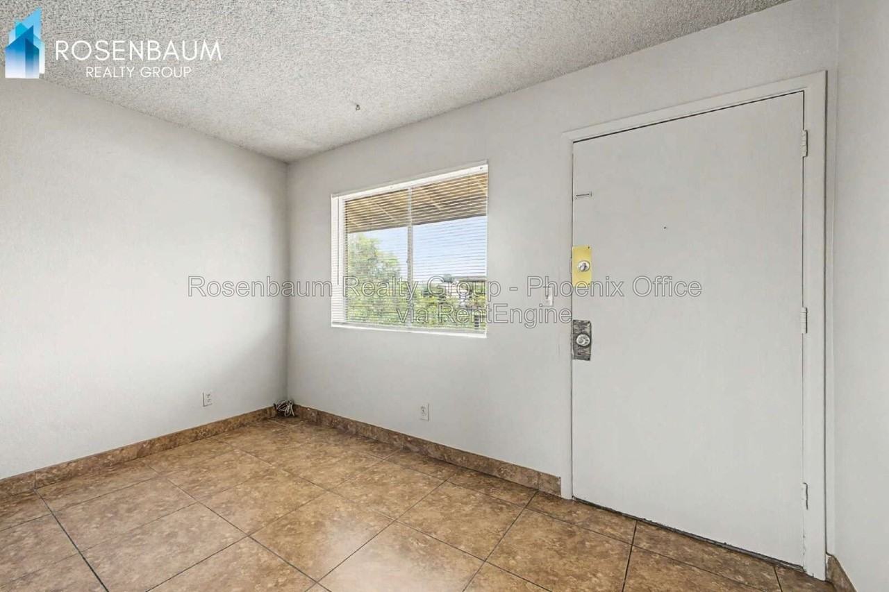 1746 E 6th Ave - Photo 4 of 24