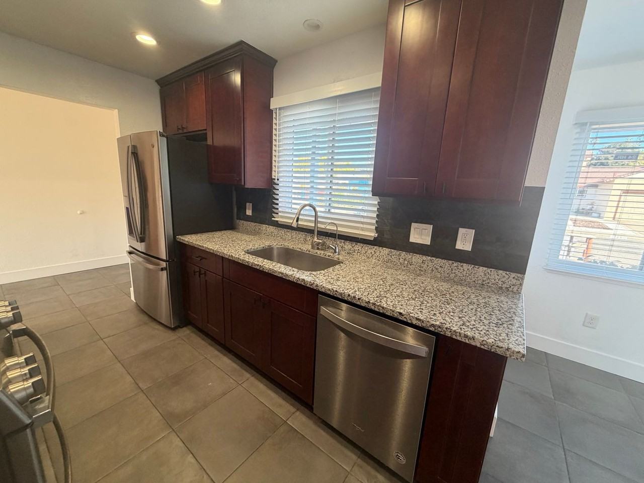 217 Mayfair Ave - Photo 2 of 37