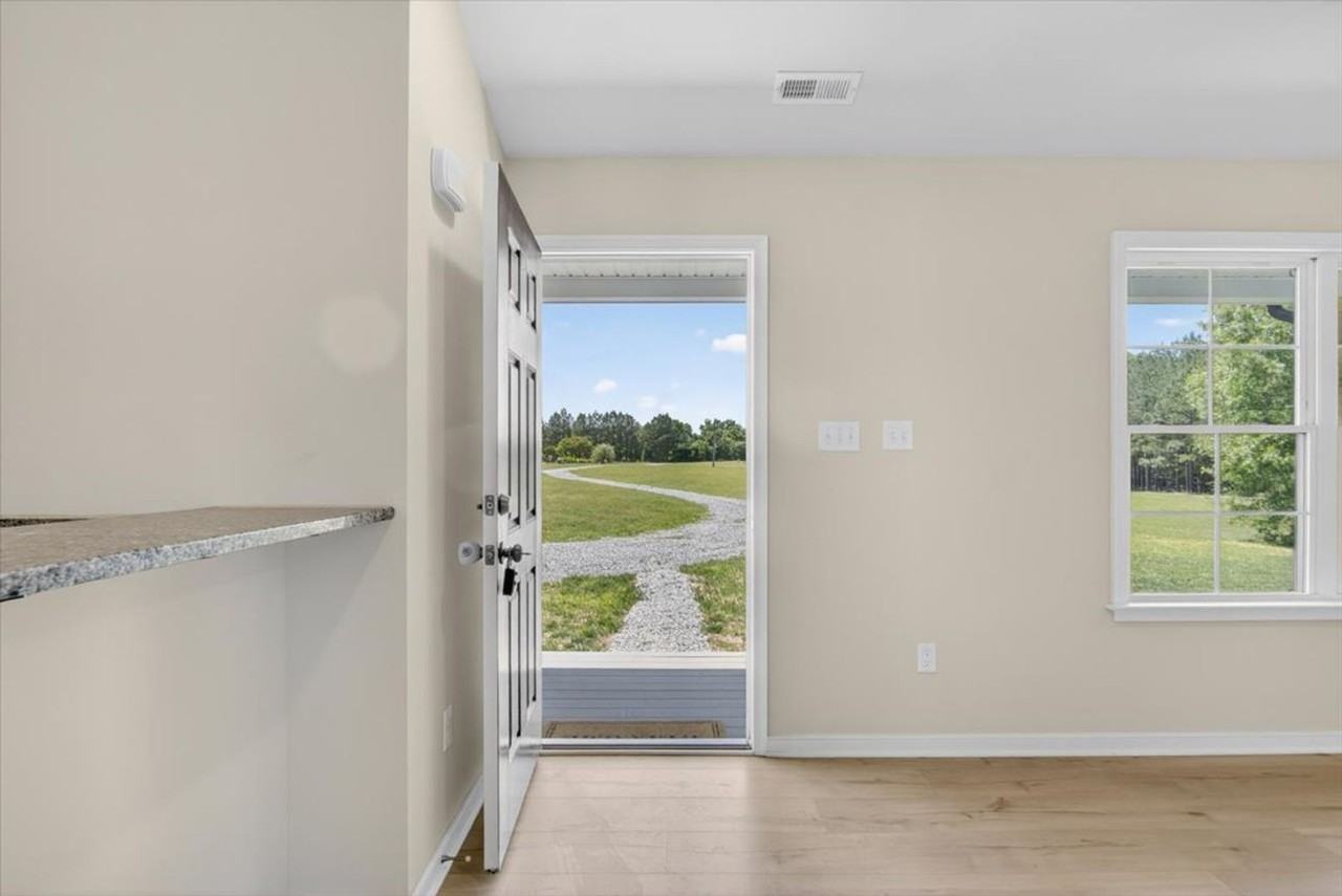 223 Vista Hill Ln - Photo 2 of 37