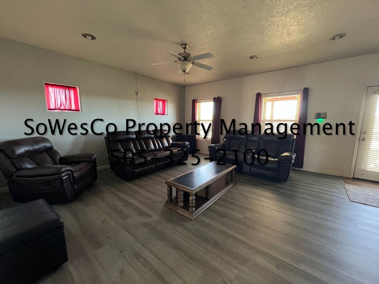 1220 Katherine Ave - Photo 3 of 24