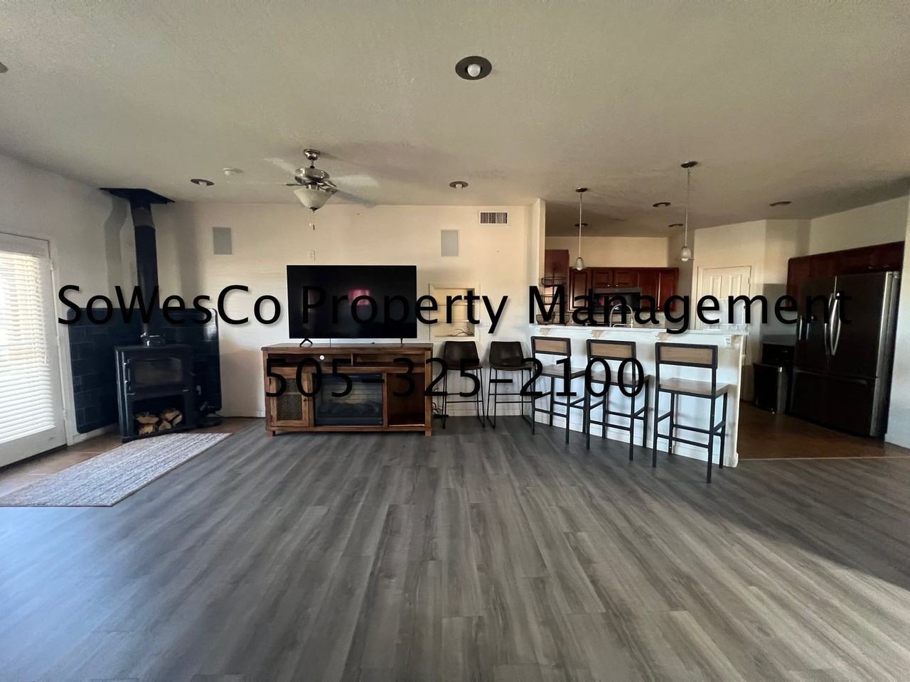 1220 Katherine Ave - Photo 5 of 24