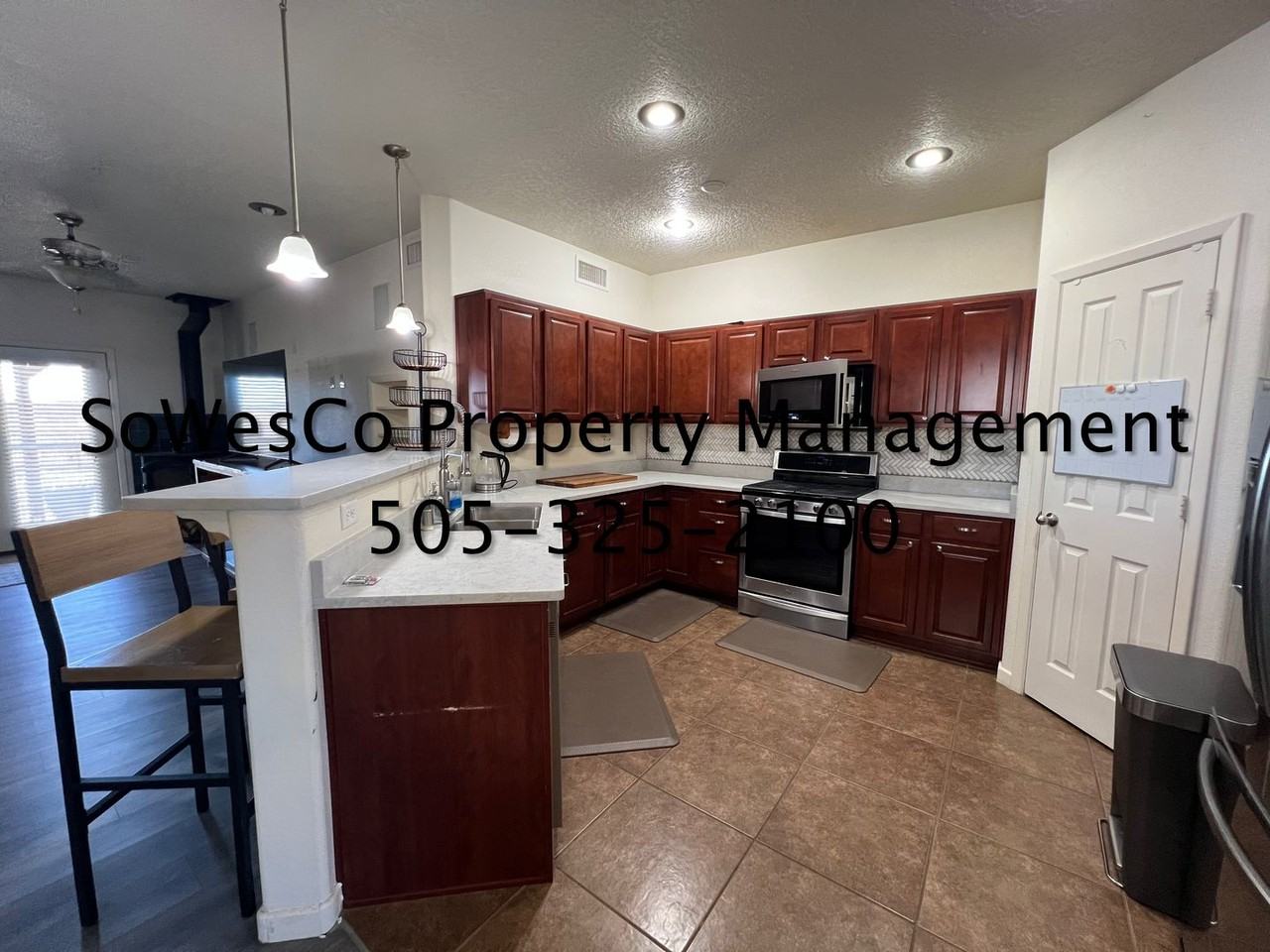 1220 Katherine Ave - Photo 6 of 24