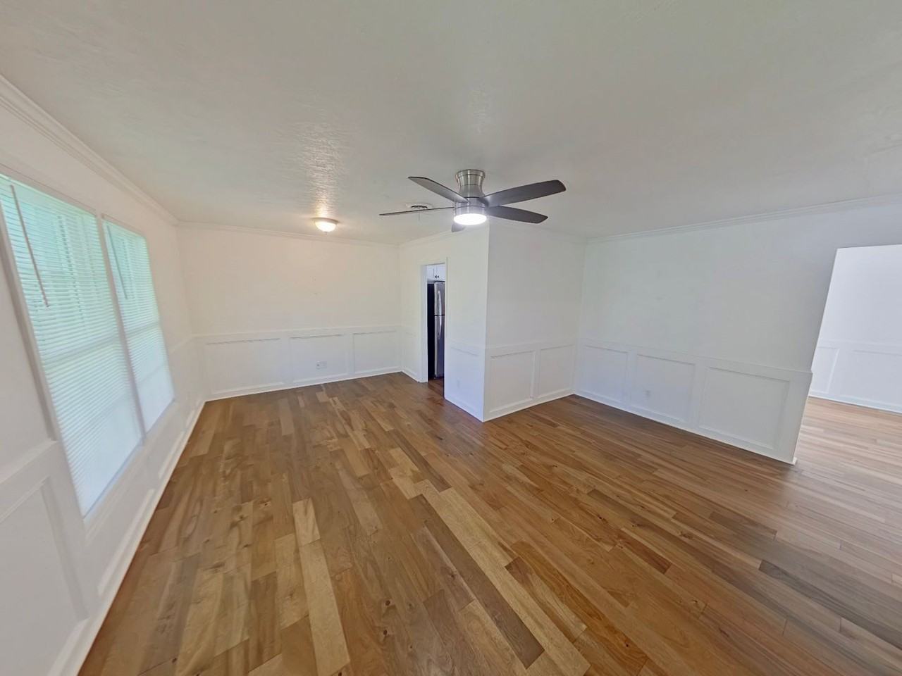 3342 Wedgewood Dr - Photo 2 of 16