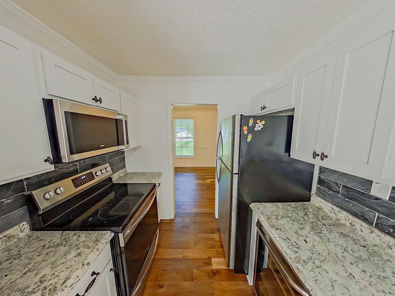 3342 Wedgewood Dr - Photo 5 of 16