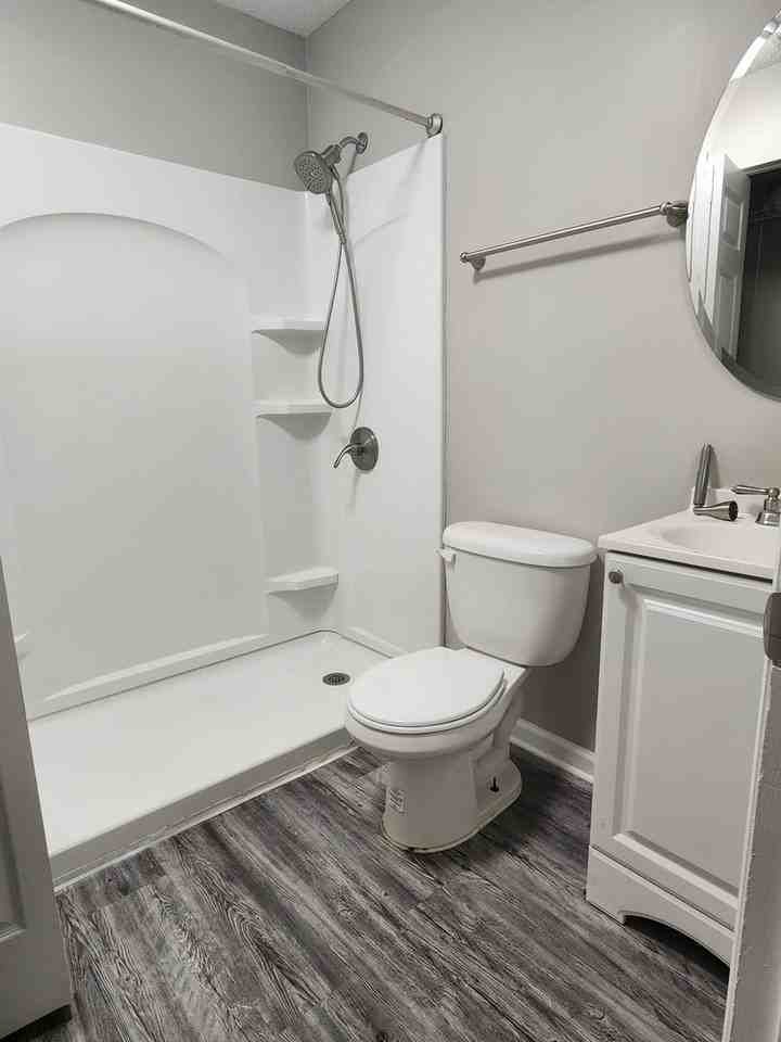 1325 Whitfield Park Dr - Photo 7 of 15
