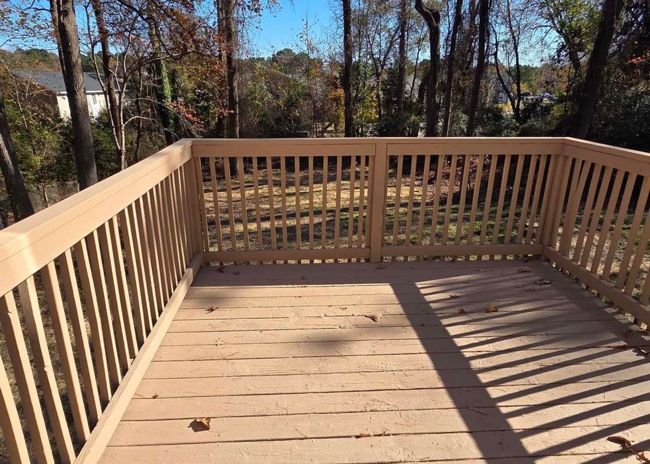 110 N Woodcrest St - Photo 6 of 10