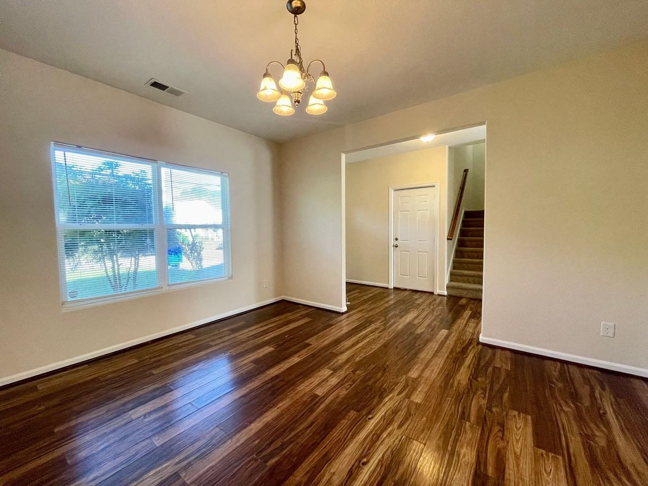 4843 Norvella Ave - Photo 5 of 26