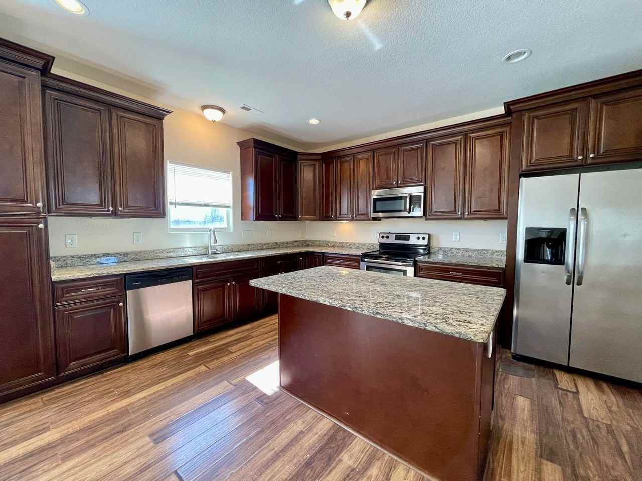 4843 Norvella Ave - Photo 6 of 26