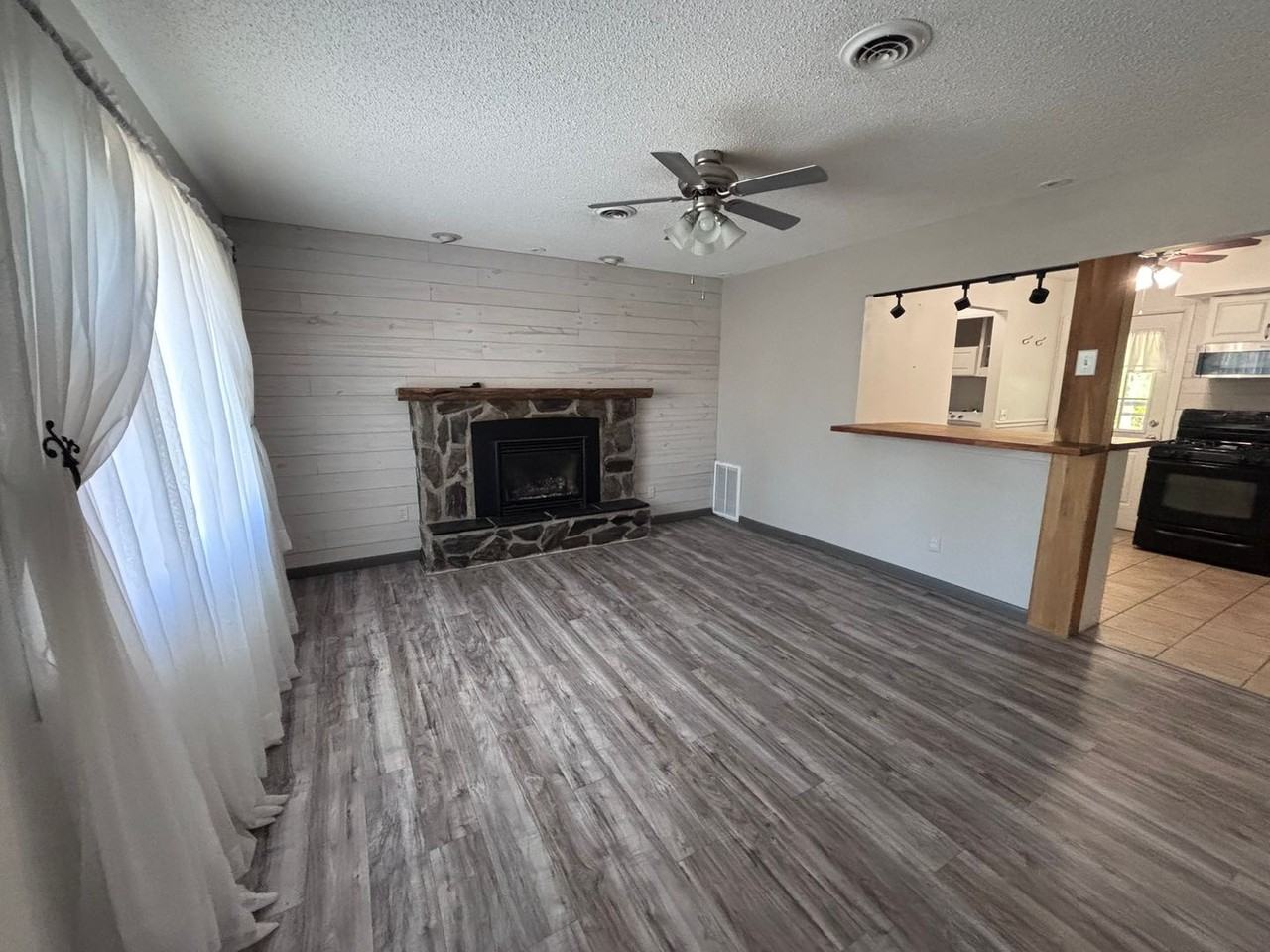 149 Fairmont Blvd - Photo 3 of 16