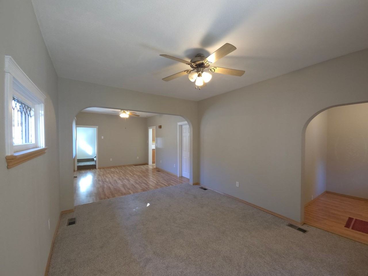 106 Kellogg Ave - Photo 3 of 22