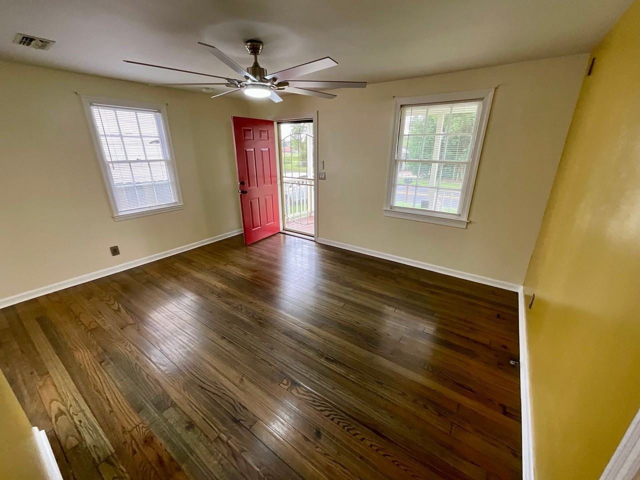 4274 Kelson Ave - Photo 3 of 16