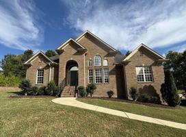 featured image of 601 Emerald Trce