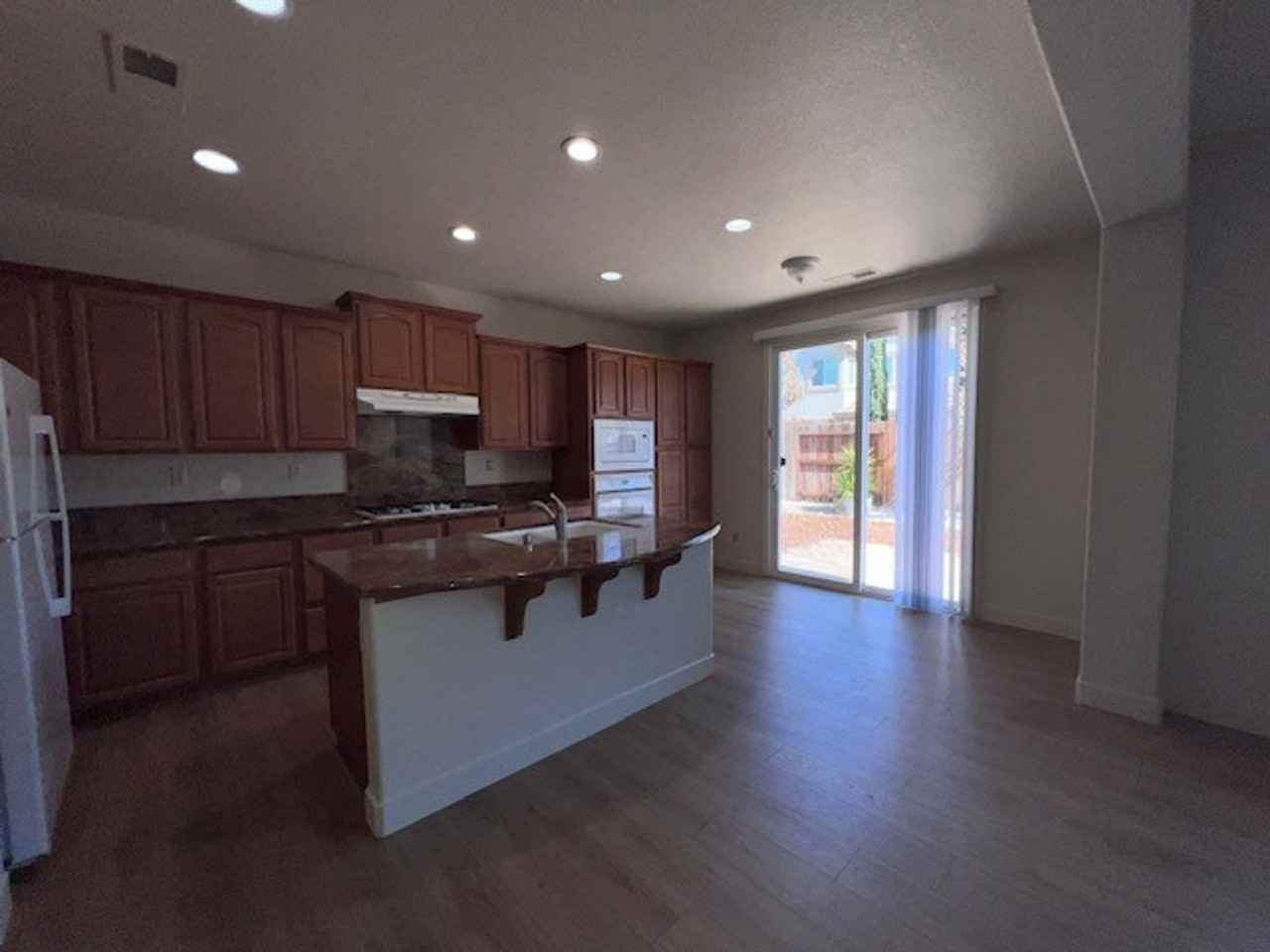 5313 White Lotus Way - Photo 7 of 19