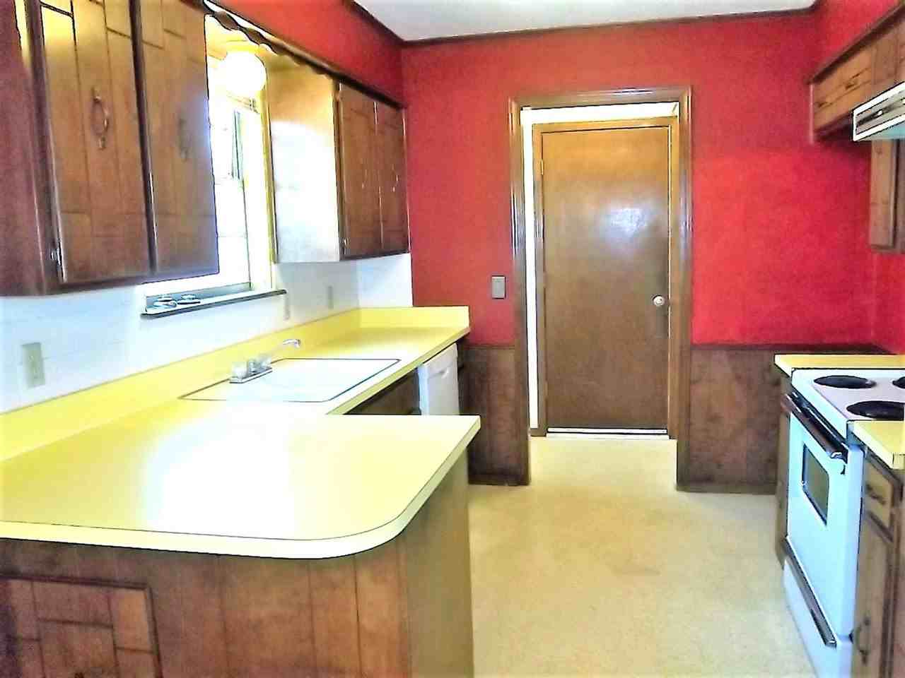 5210 Leigh Ave - Photo 3 of 4