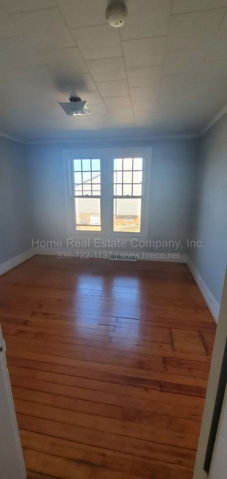 422 Spaugh St - Photo 5 of 9