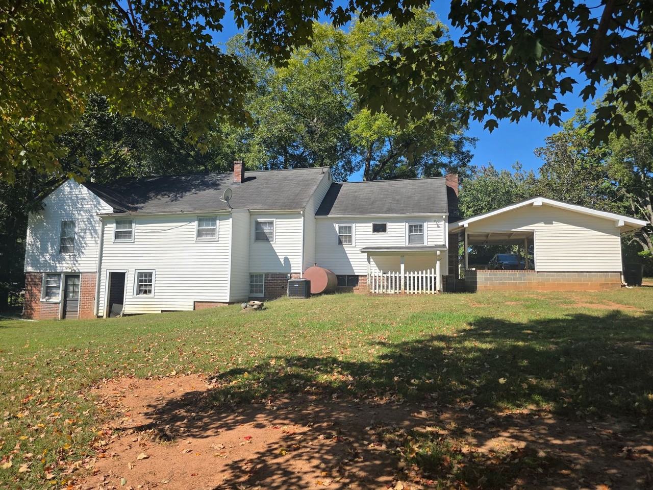 233 Methodist Dr - Photo 2 of 18