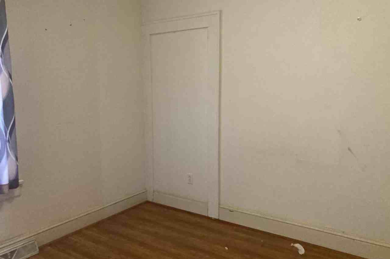 1205 5th St - Photo 6 of 9