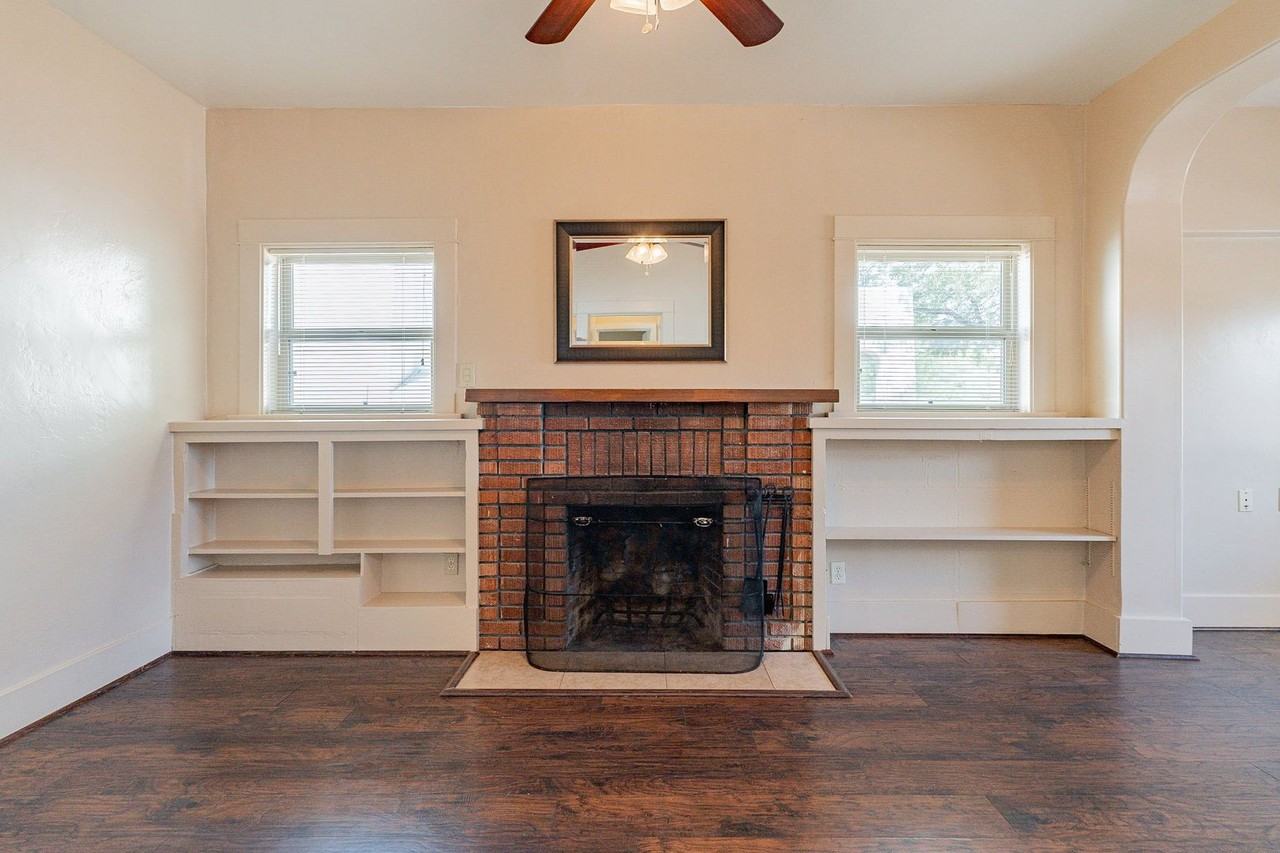 2124 E. Helen St. - Photo 4 of 50