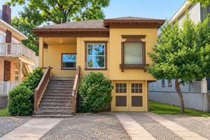 featured image of 428 W 4th St