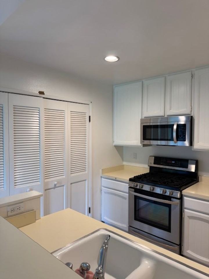 265 5th St - Photo 3 of 14