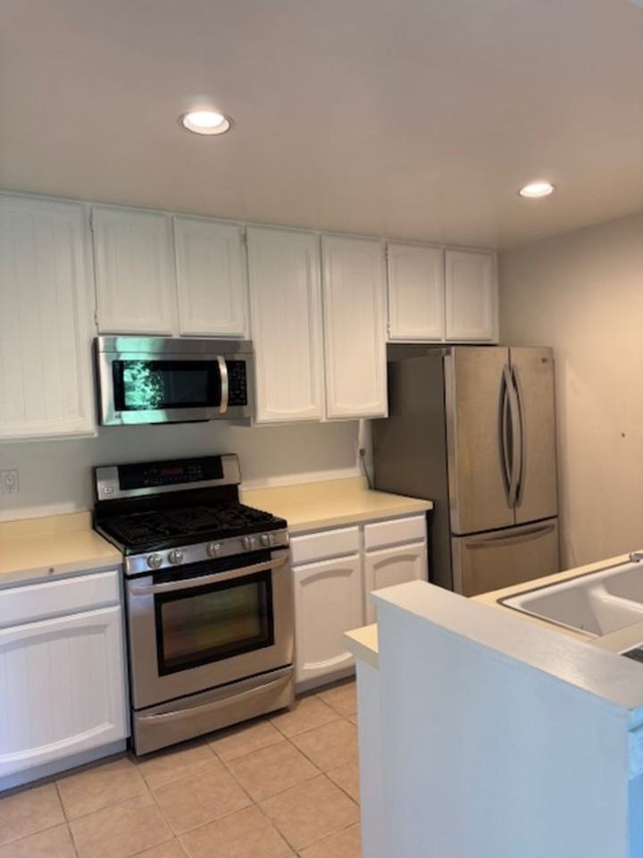 265 5th St - Photo 4 of 14