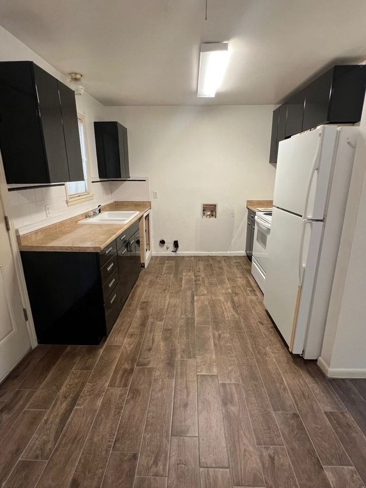 110 Sw 24th Ave - Photo 5 of 10