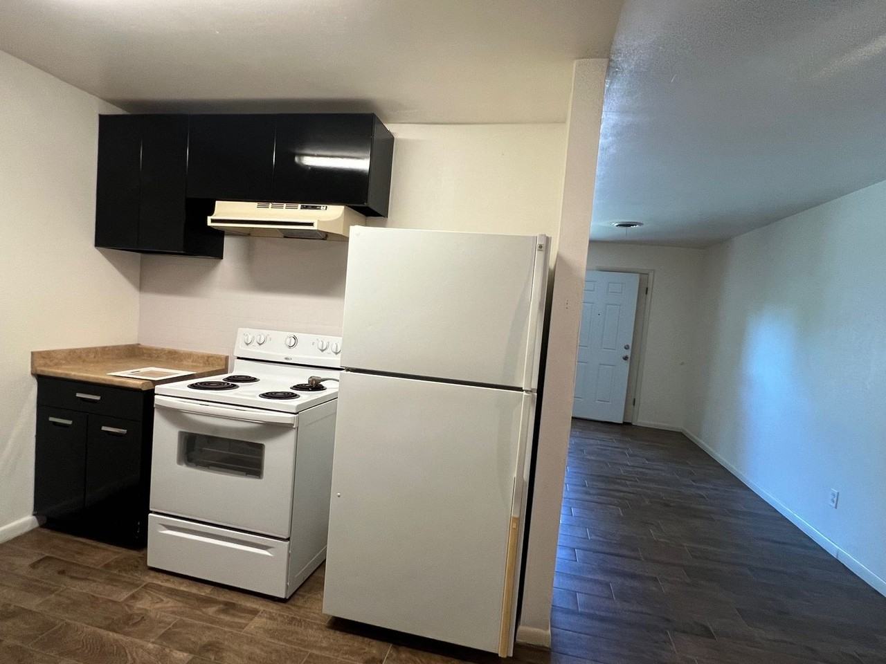 110 Sw 24th Ave - Photo 6 of 10