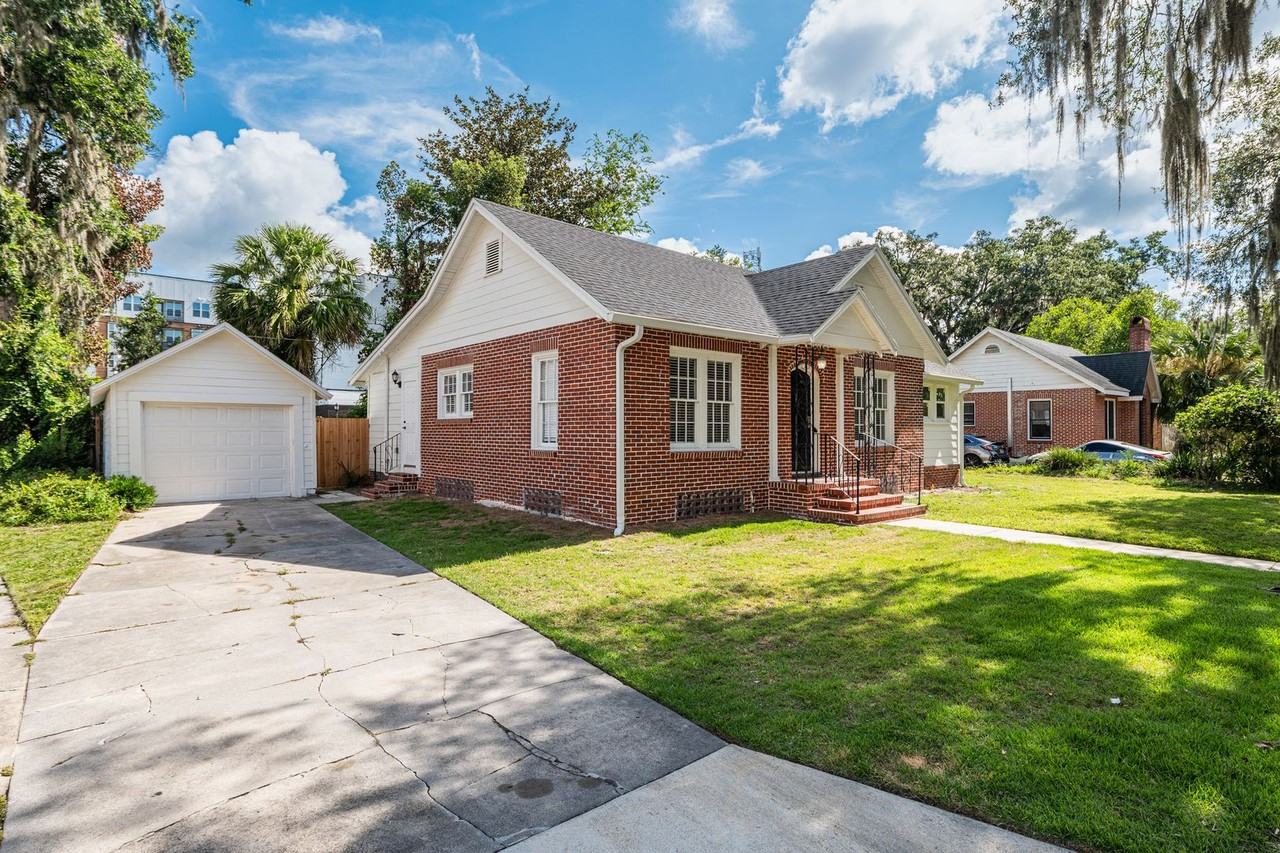 1220 Nw 4th Ave - Photo 2 of 34