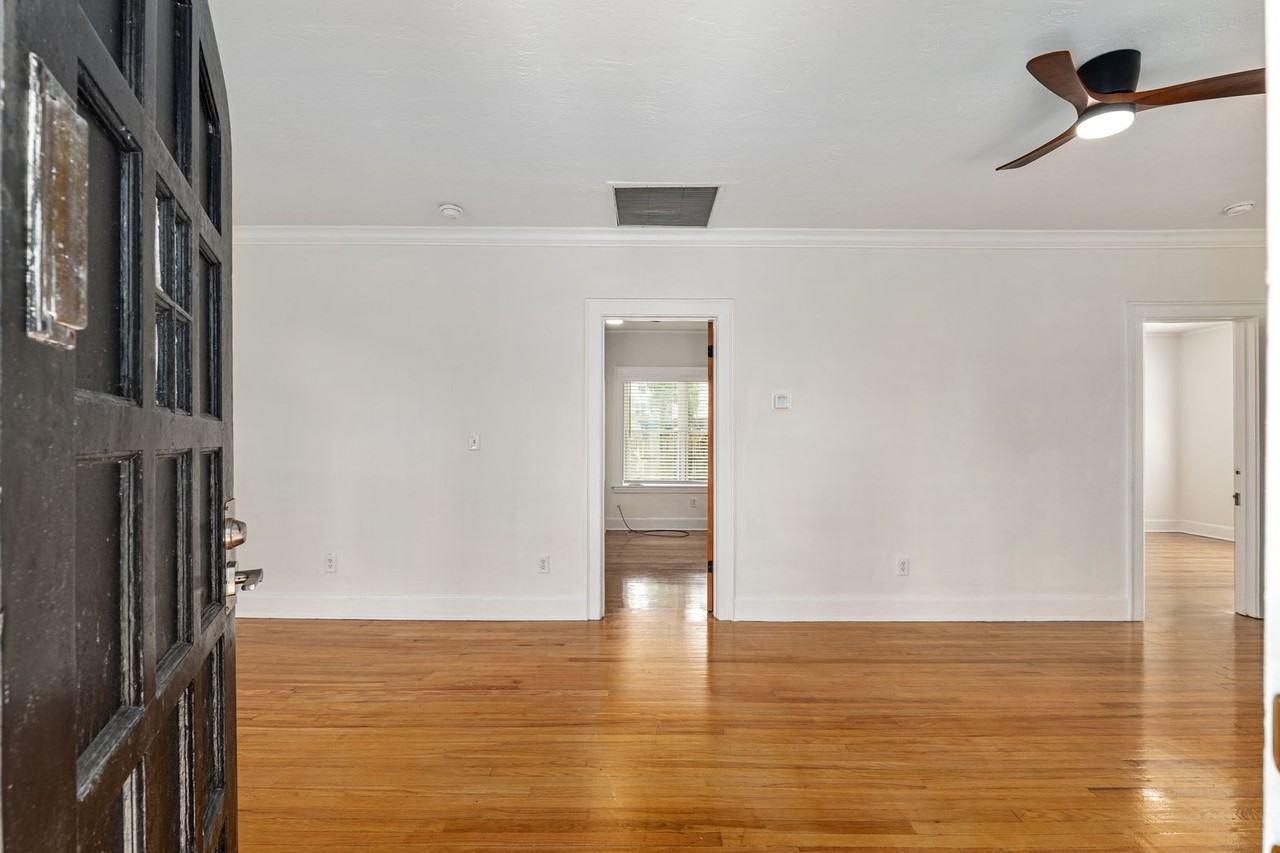 1220 Nw 4th Ave - Photo 4 of 34