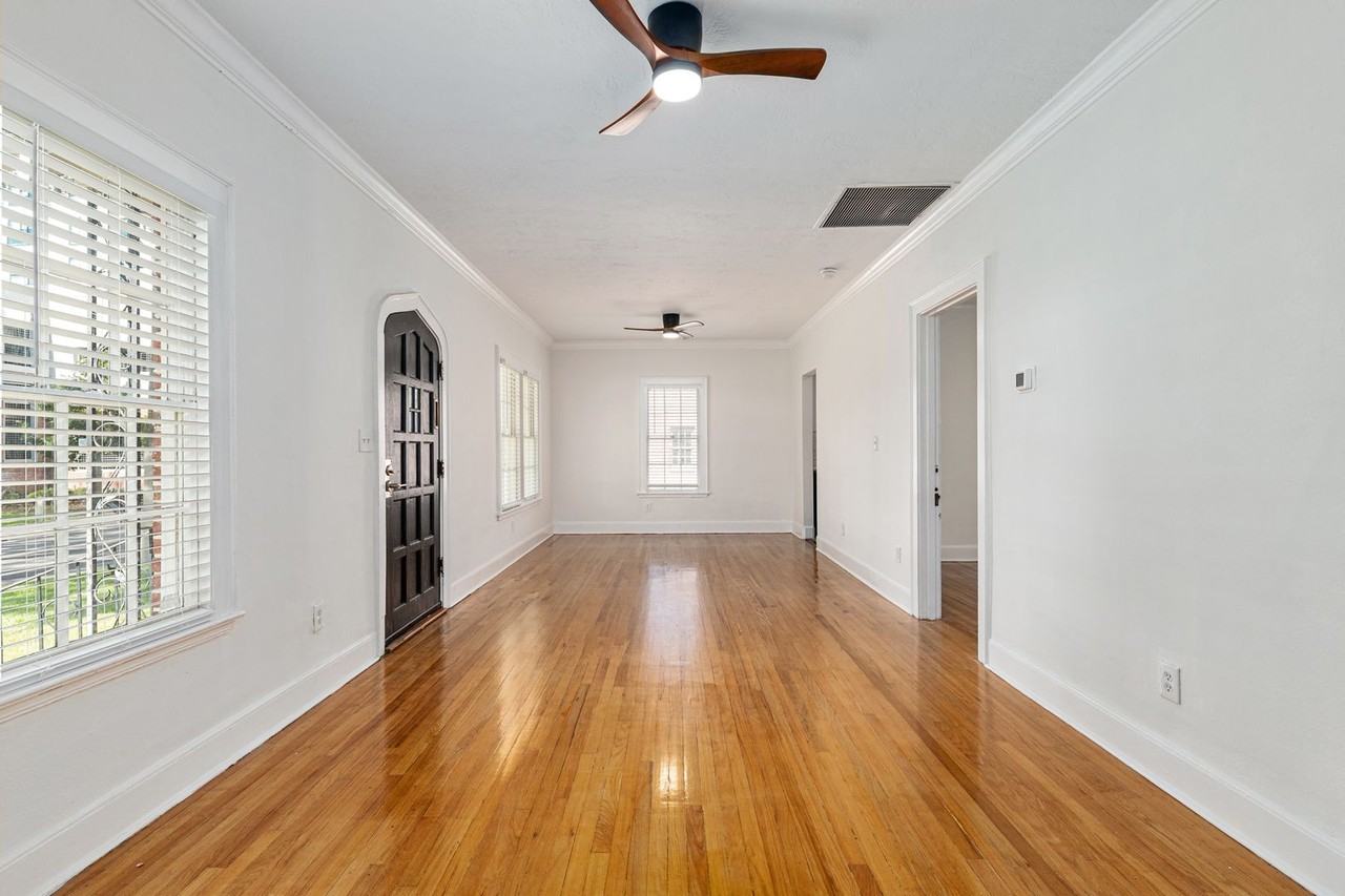 1220 Nw 4th Ave - Photo 7 of 34