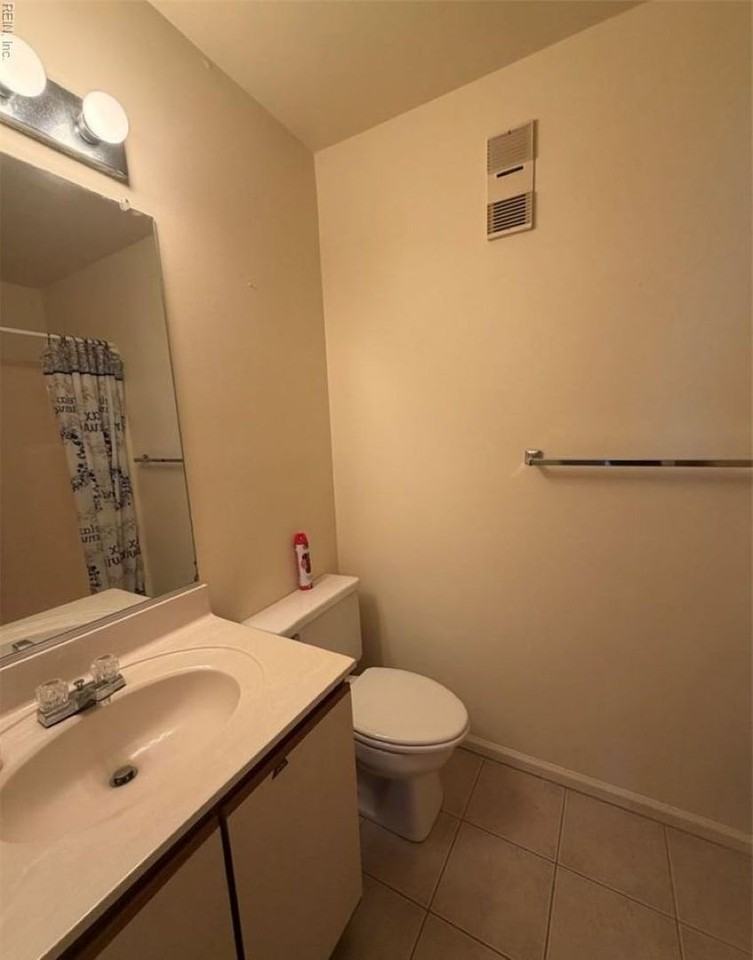 616 Shoreham Ct #203 - Photo 6 of 7