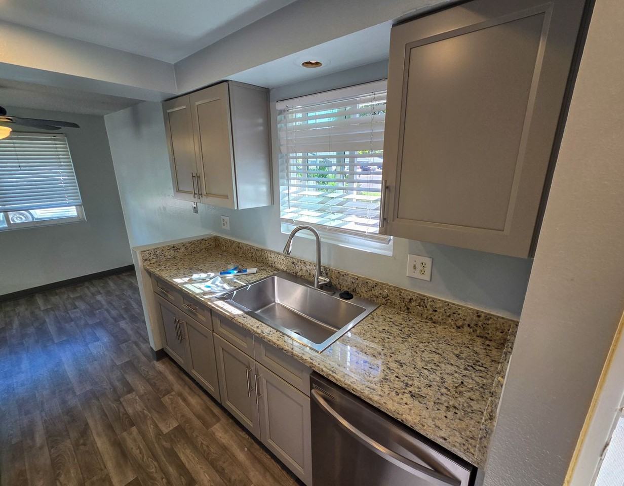 381 Whitesell Ct Ne - Photo 4 of 18