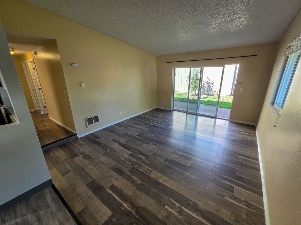 381 Whitesell Ct Ne - Photo 7 of 18