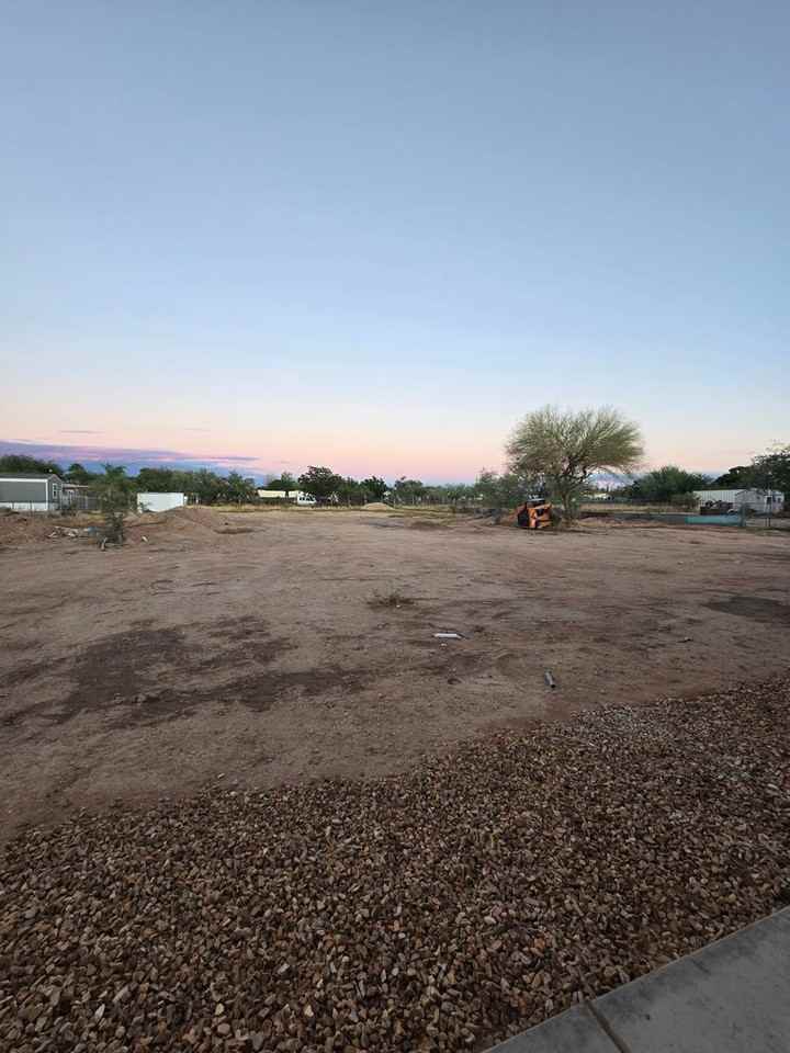 5810 E Hermans Rd - Photo 3 of 28