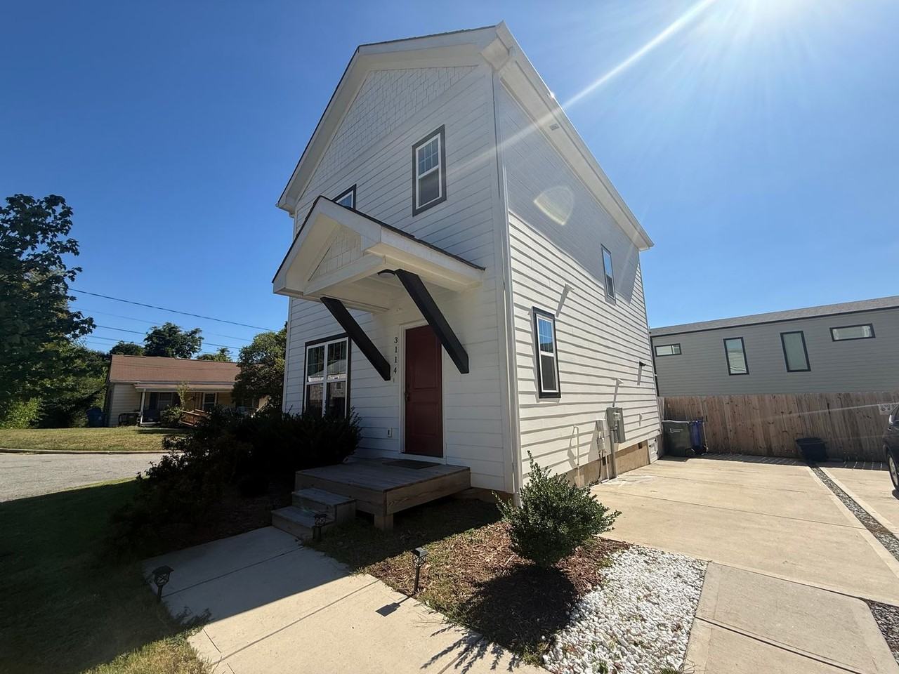3114 Bryant St - Photo 2 of 24
