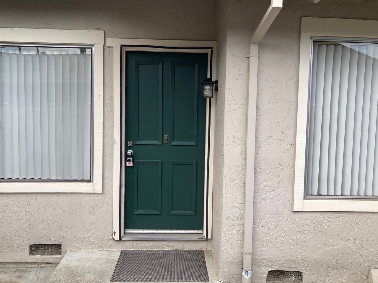1065 Copeland Creek Dr - Photo 4 of 25