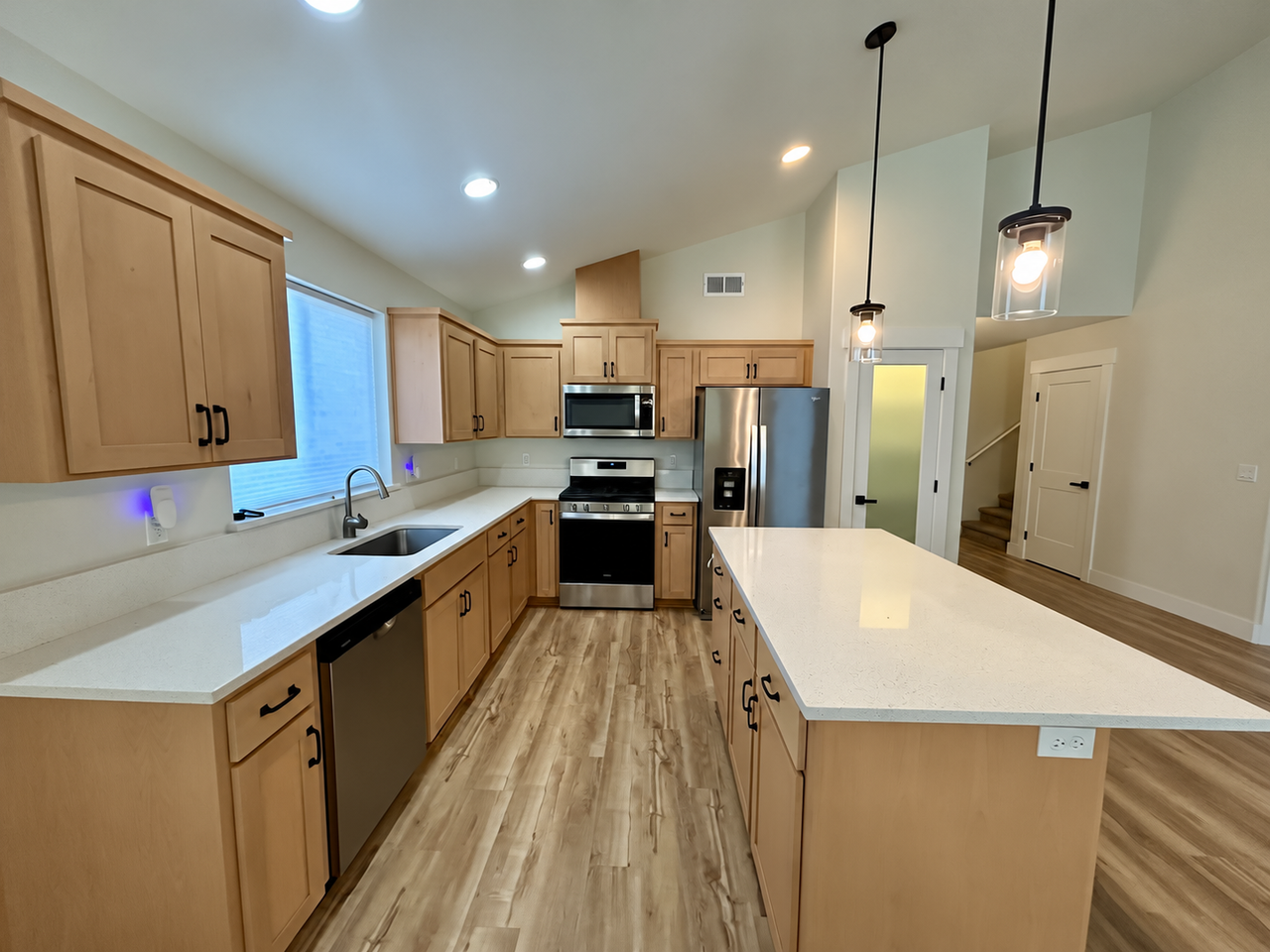 5667 Jeremy Valley Dr Se - Photo 2 of 24