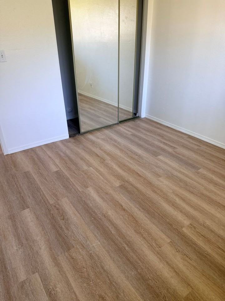 650 W Hemlock St - Photo 6 of 6