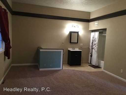 111 3rd Ave - Photo 3 of 9
