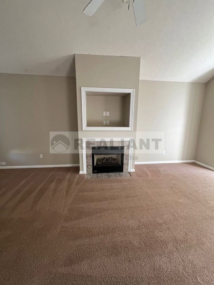 181 Angel Falls Dr - Photo 4 of 24
