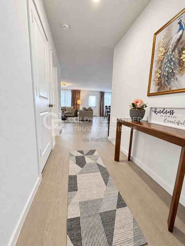 2117 Edgewood St - Photo 4 of 23