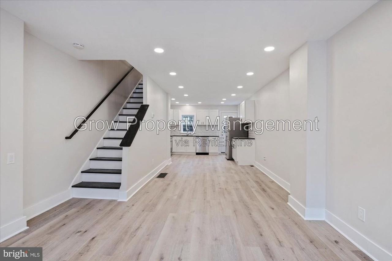 431 Winton St - Photo 6 of 25