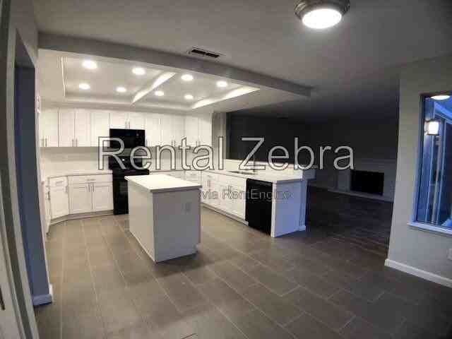 4600 Arabian Way - Photo 2 of 41